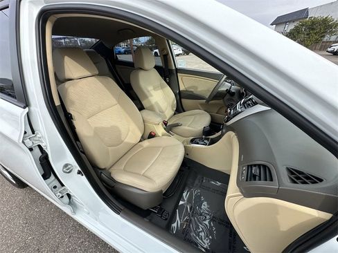 Used 2012 Hyundai Accent GLS w/ Premium Pkg 3 image 35