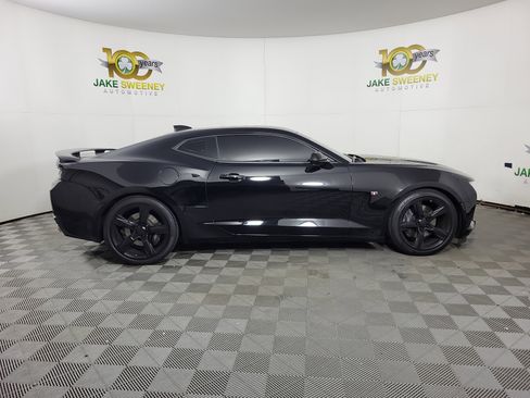 Used 2016 Chevrolet Camaro SS image 4