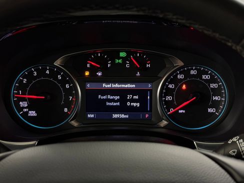 Used 2023 Chevrolet Traverse LT image 19