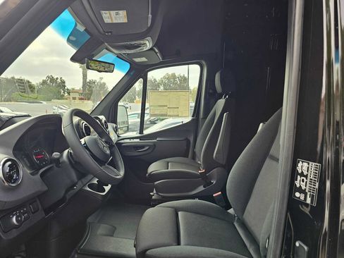 New 2025 Mercedes-Benz Sprinter 3500 image 20