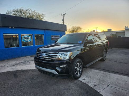 Used 2019 Ford Expedition Max XLT image 3
