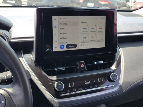 Certified 2024 Toyota Corolla Cross XLE image 20