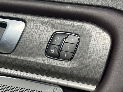 New 2026 Ford Explorer Platinum image 18