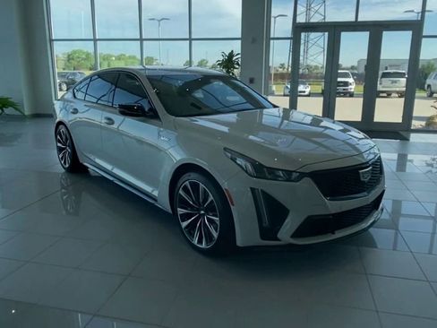 Used 2022 Cadillac CT5 V Blackwing w/ Parking Package RWD image 2