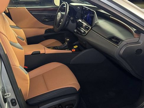 Certified 2025 Lexus ES 300h w/ Premium Package FWD image 10