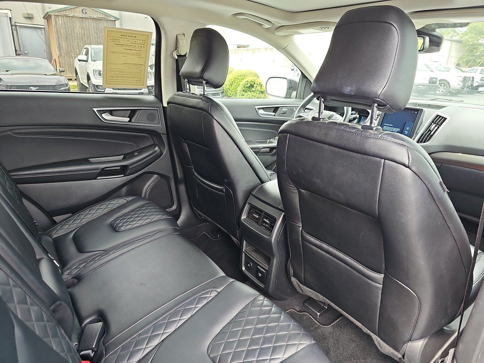 Used 2023 Ford Edge Titanium AWD/4WD image 11