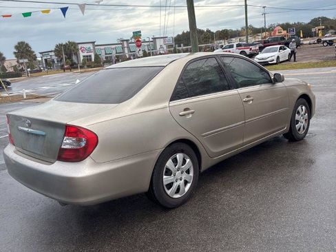 Used 2002 Toyota Camry LE image 4