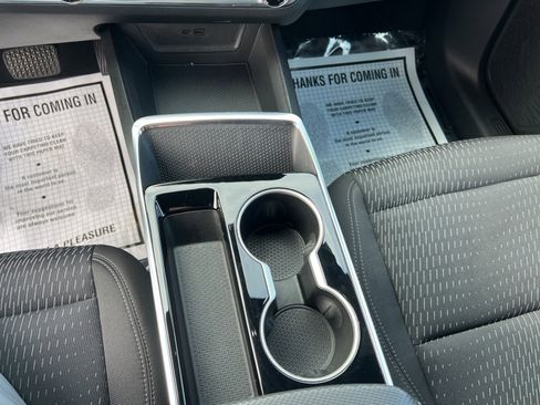 Used 2025 Chevrolet Equinox LT image 19