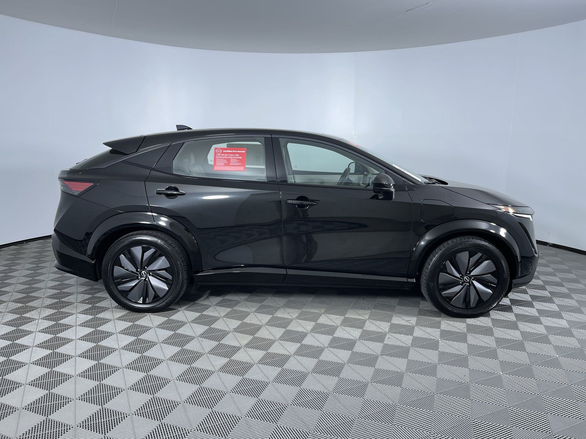 Certified 2024 Nissan Ariya AWD image 10