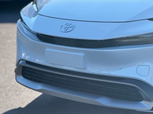 New 2026 Toyota Prius Plug-In Hybrid image 6