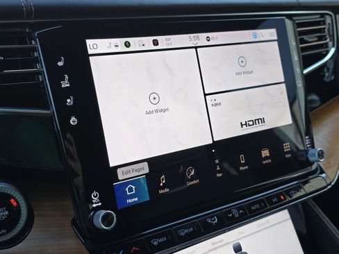 Used 2024 Jeep Grand Wagoneer L Series III image 27