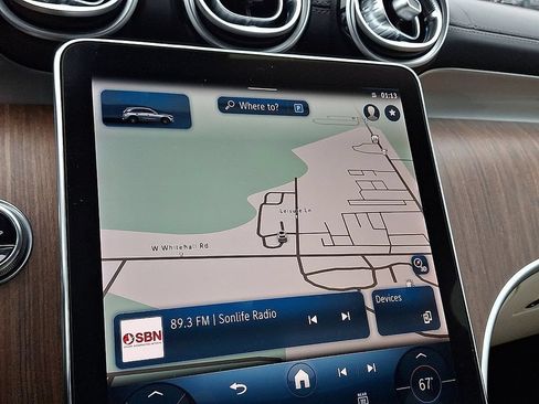 Used 2023 Mercedes-Benz GLC 300 4MATIC image 3