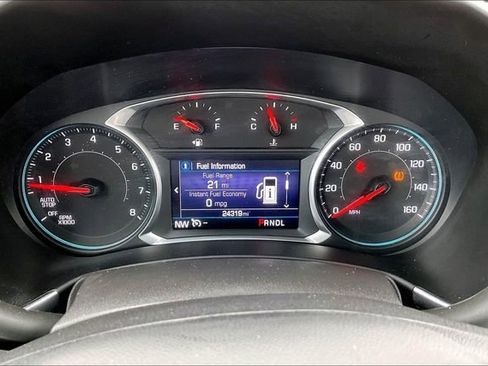 Used 2022 Chevrolet Equinox LT w/ Driver Convenience Package image 10