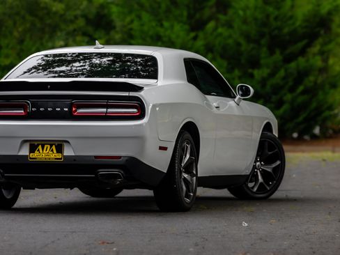 Used 2018 Dodge Challenger SXT Plus RWD image 30