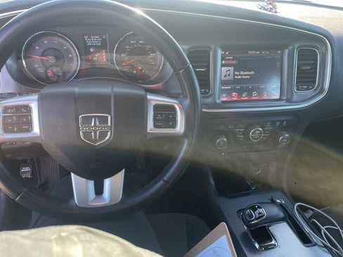 Used 2013 Dodge Charger SXT image 12