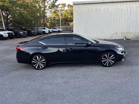 Used 2021 Nissan Altima 2.5 SR image 4