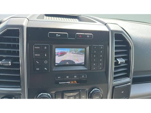 Used 2018 Ford F150 XLT AWD/4WD image 16