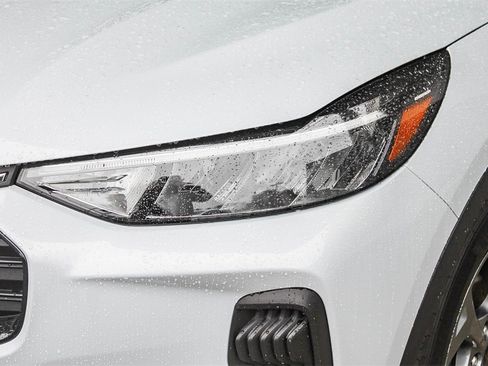 Used 2025 Ford Escape ST-Line w/ Equipment Group 301A image 4