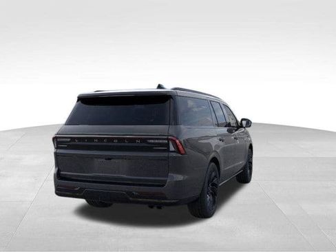 New 2025 Lincoln Navigator L Reserve w/ Jet Appearance Package image 30