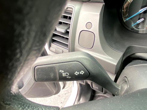 Used 2019 Ford Ranger XL image 29