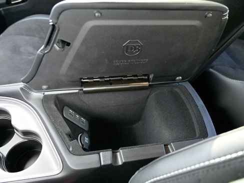 Used 2023 Dodge Challenger SRT Hellcat image 31