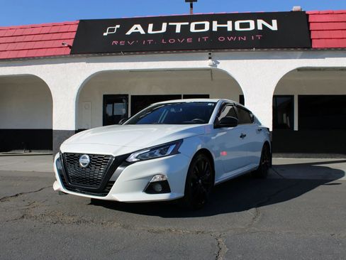 Used 2022 Nissan Altima 2.5 SR w/ Midnight Edition Package image 5