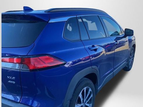 Used 2023 Toyota Corolla Cross XLE image 5