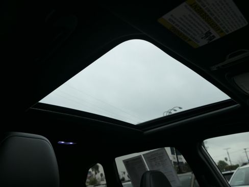 Certified 2025 Subaru Forester Limited w/ Popular Package image 25