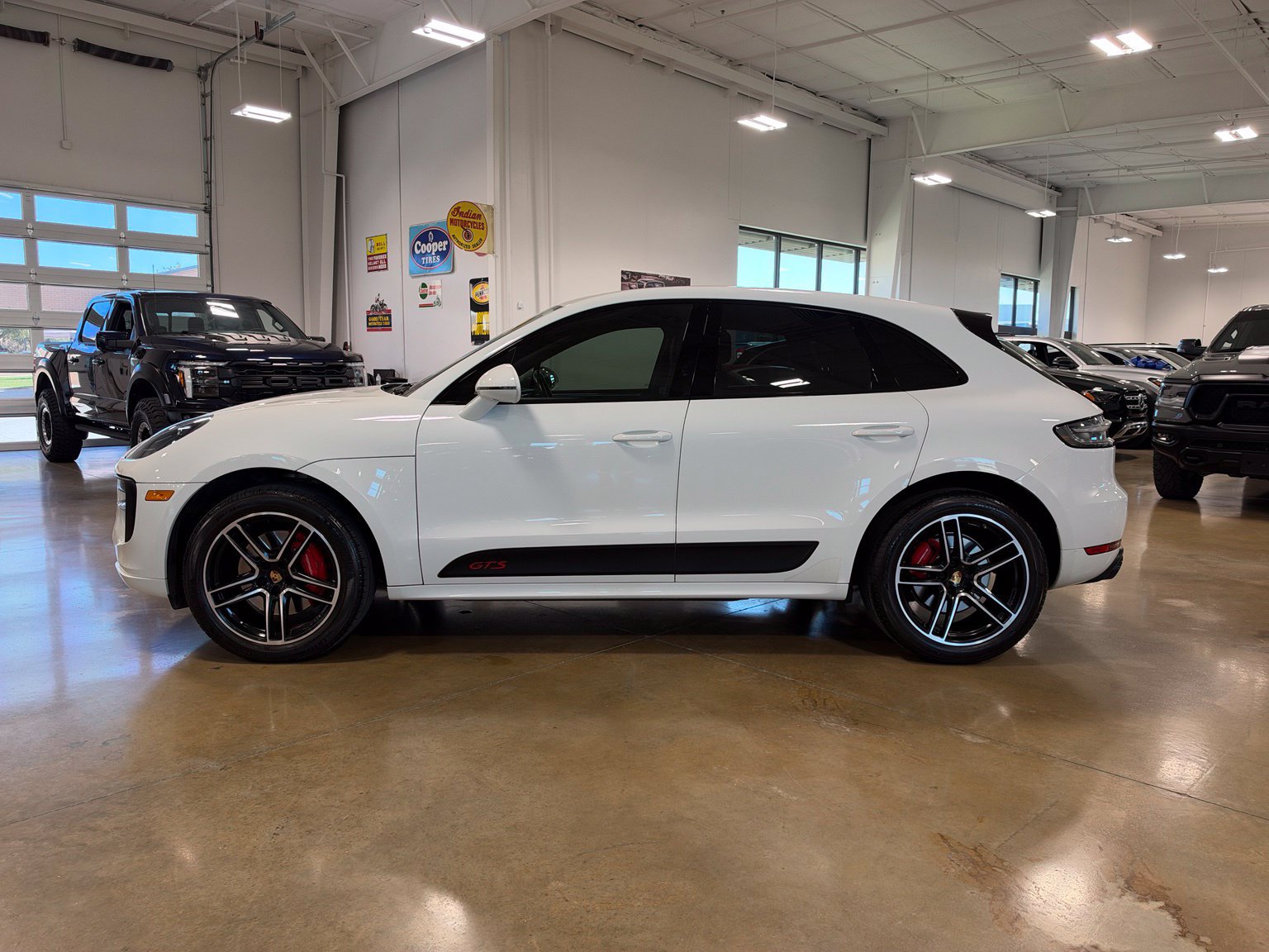 Used 2020 Porsche Macan GTS AWD/4WD image 4