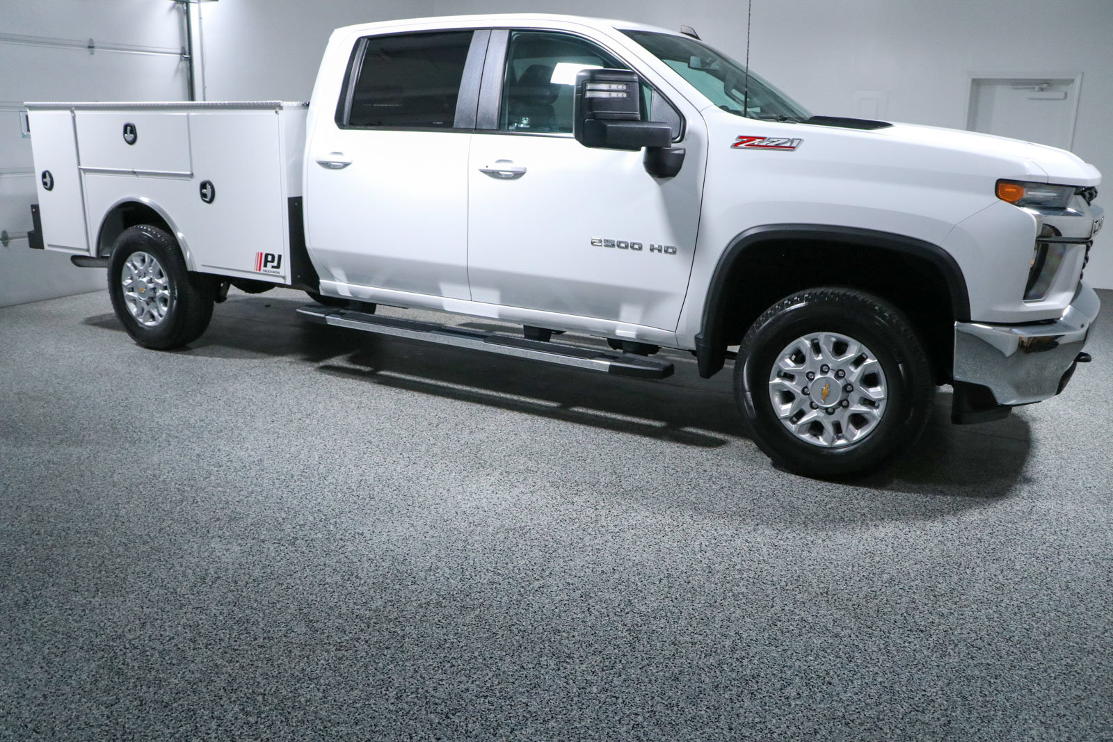 Used 2023 Chevrolet Silverado 2500 LT w/ Convenience Package AWD/4WD image 7