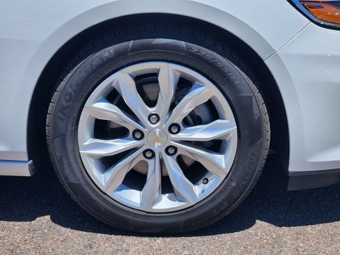 Used 2024 Chevrolet Malibu LT FWD image 30