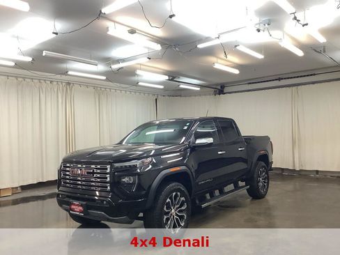 Used 2024 GMC Canyon Denali AWD/4WD image 1