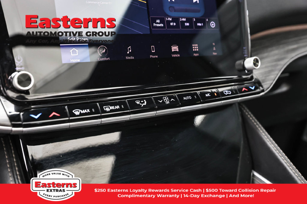 Used 2024 Jeep Wagoneer Series III w/ Premium Group I AWD/4WD image 21