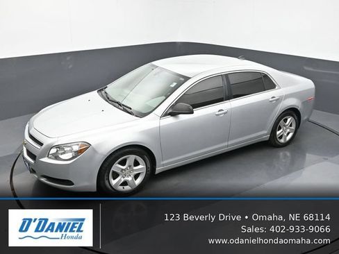 Used 2012 Chevrolet Malibu LS FWD image 16