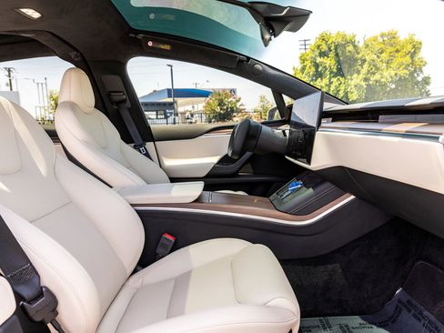 Used 2022 Tesla Model X AWD/4WD image 35