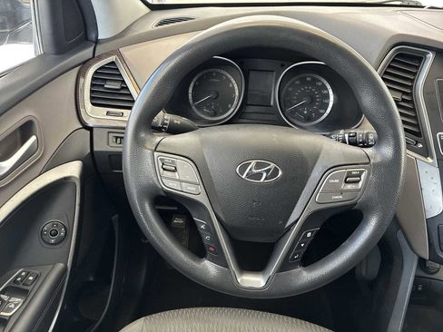 Used 2017 Hyundai Santa Fe Sport image 11