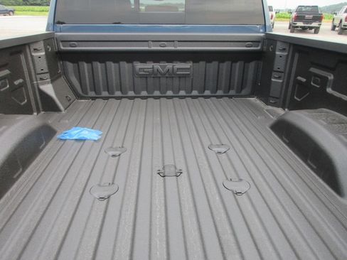 New 2026 GMC Sierra 2500 Denali Ultimate AWD/4WD image 7