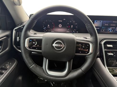 Used 2025 Nissan Armada SV RWD image 13