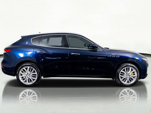Used 2022 Maserati Levante GT image 5