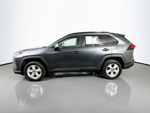 Used 2021 Toyota RAV4 XLE FWD image 5