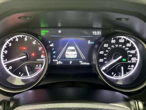 Used 2021 Toyota Camry SE AWD/4WD image 17