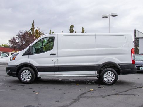 Used 2024 Ford Transit 250 Low Roof w/ Exterior Upgrade Package image 4