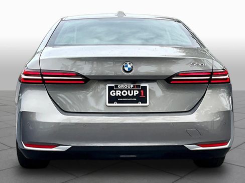 Certified 2025 BMW 530i RWD image 5