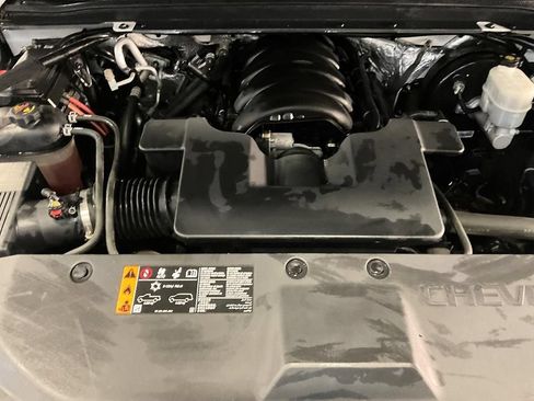 Used 2017 Chevrolet Suburban Premier AWD/4WD image 8