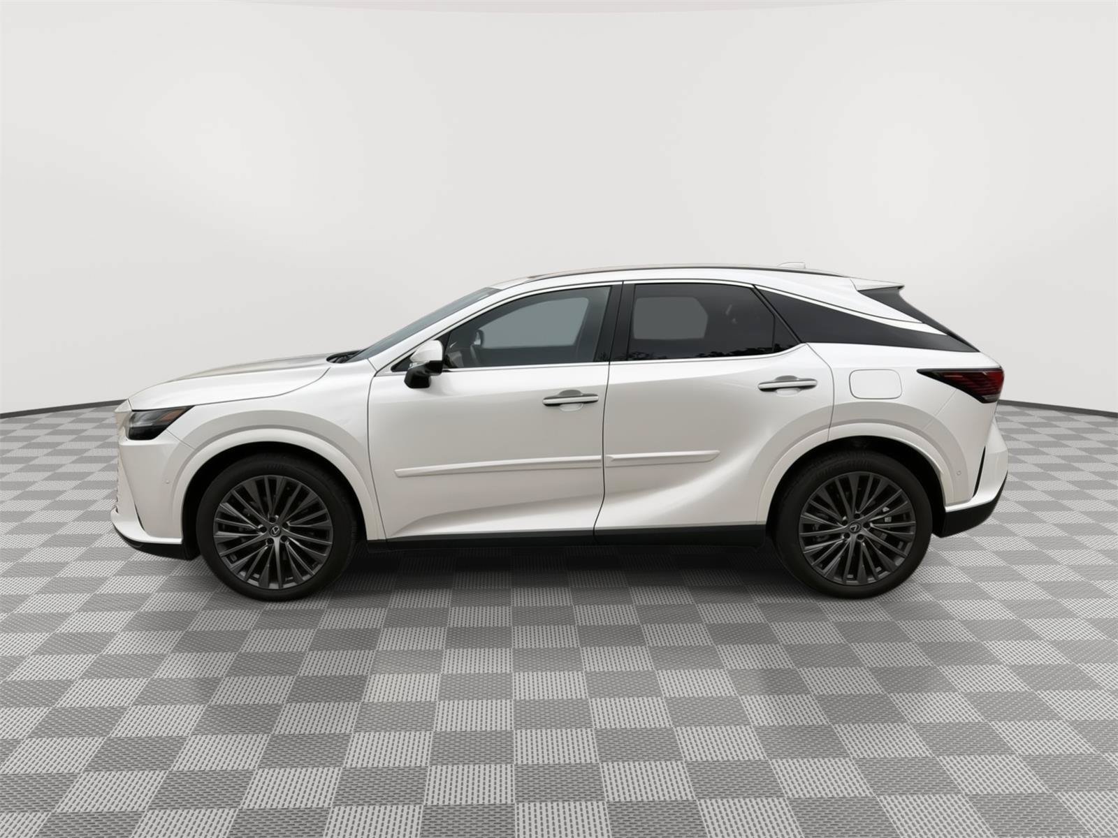 Used 2023 Lexus RX 350 AWD w/ Accessory Package image 4