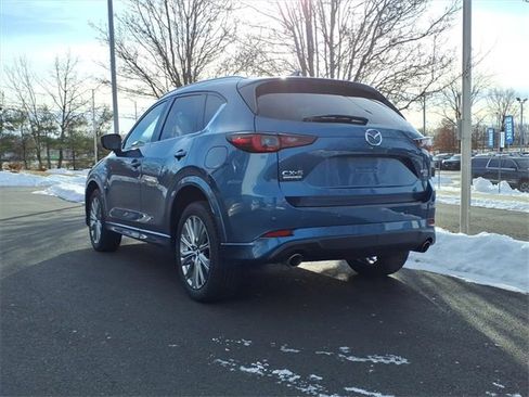Used 2023 MAZDA CX-5 Signature image 3