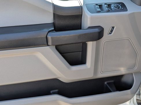 Used 2017 Ford F150 XL w/ Equipment Group 101A Mid image 14