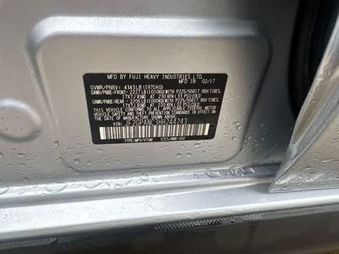 Used 2017 Subaru Crosstrek 2.0i Limited AWD/4WD image 6