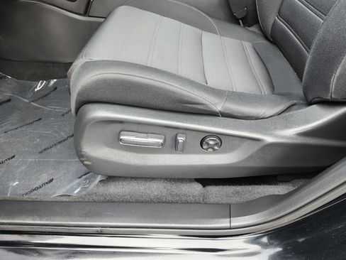 Used 2019 Honda CR-V EX image 25