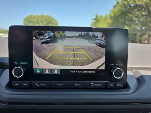 Certified 2023 Honda Accord LX image 17